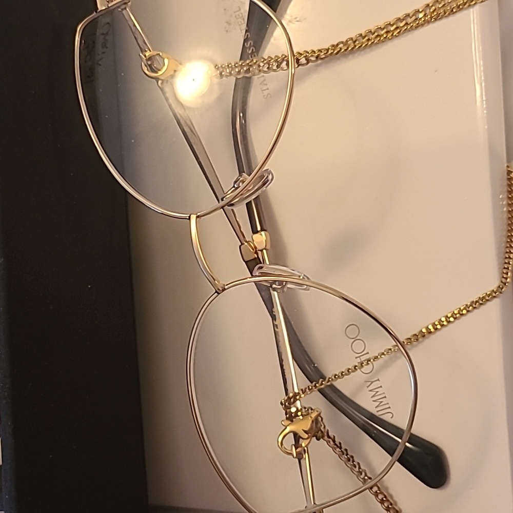 Eyeglasses